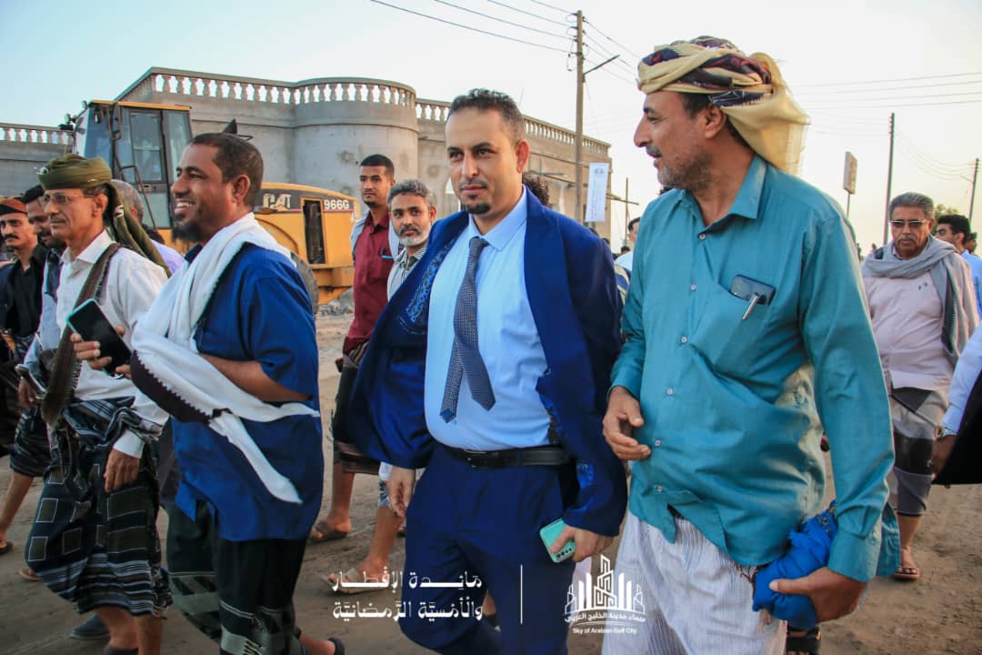 إدارة مشروع سماء مدينة الخليج العربي تقيم مأدبة إفطار صائم وأمسية ثقافية في موقع المدينة